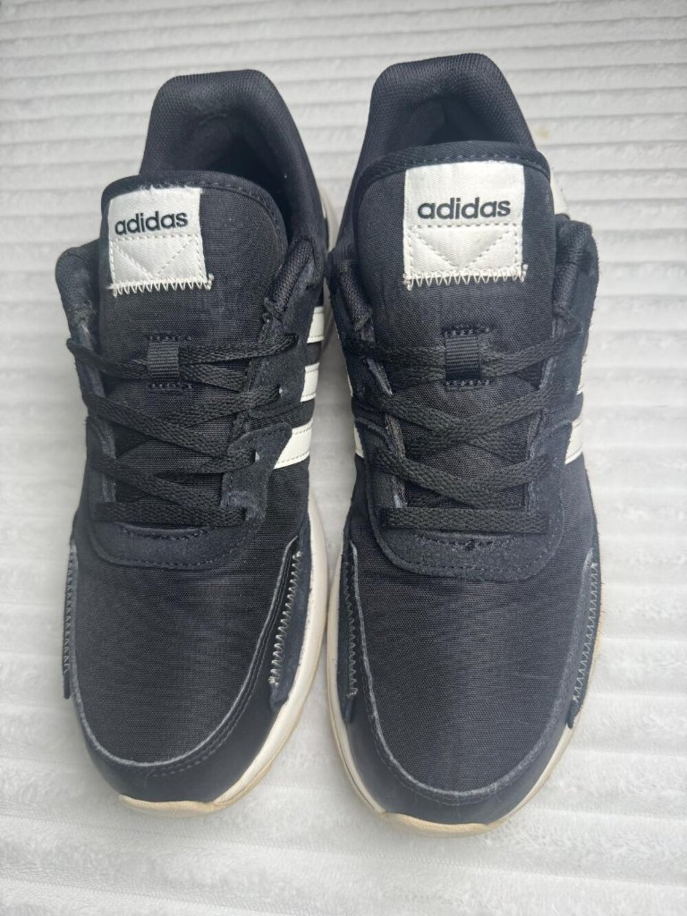 Adidas Women's Retro‎ Run Style Black with white Sneakers Size 9